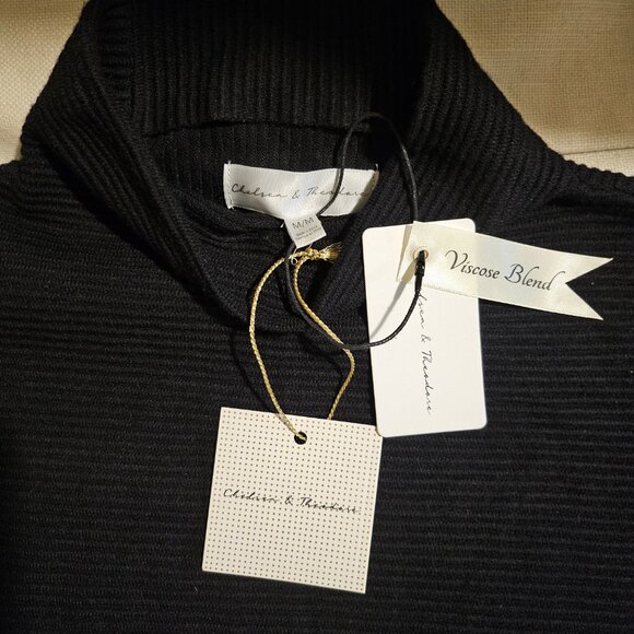 Chelsea & Theodore Women's Black Full Neck Sweater - Size M - Picture 4 of 5